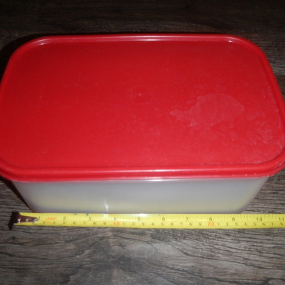 Tupperware Red Lid Container Rectangular Food Storage 2 Liter - Picture 10 of 10